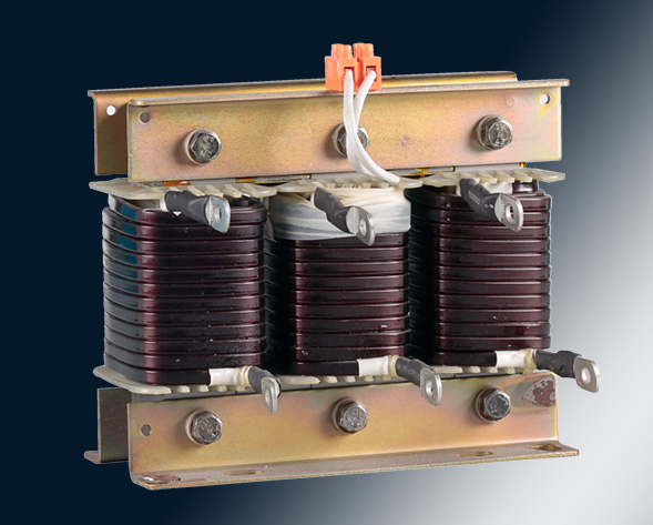 NMCKSG低壓 NMCKSC高壓電容器串聯(lián)電抗器在補(bǔ)償容性無(wú)功功率的時(shí)候，往往會(huì)受到諧波電流，合閘涌流及操作過(guò)電壓的影響，造成電容器損壞和功率因數(shù)降低，為此需…